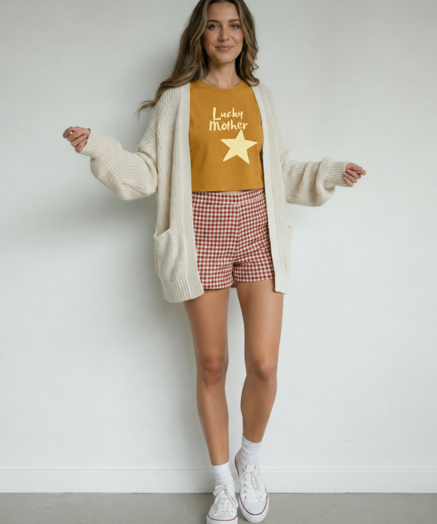 Lucky Mother Retro Star Cropped Tee